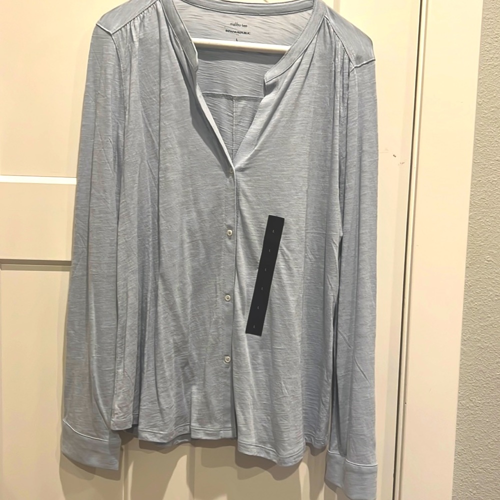 Light Blue long sleeve button down Malibu tee shirt from Banana Republic